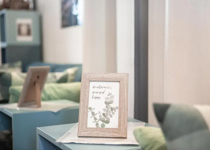 Stylish With Castle View & Free Parking Apartament *