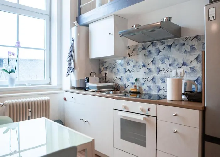 Stylish With Castle View & Free Parking Apartman *