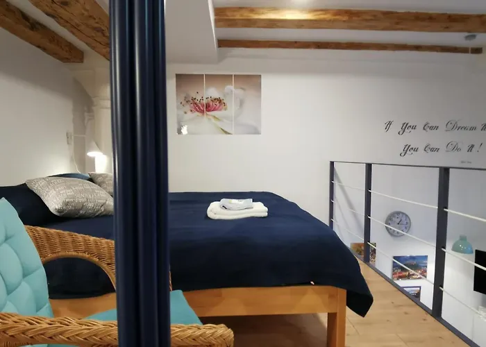 Stylish With Castle View & Free Parking *